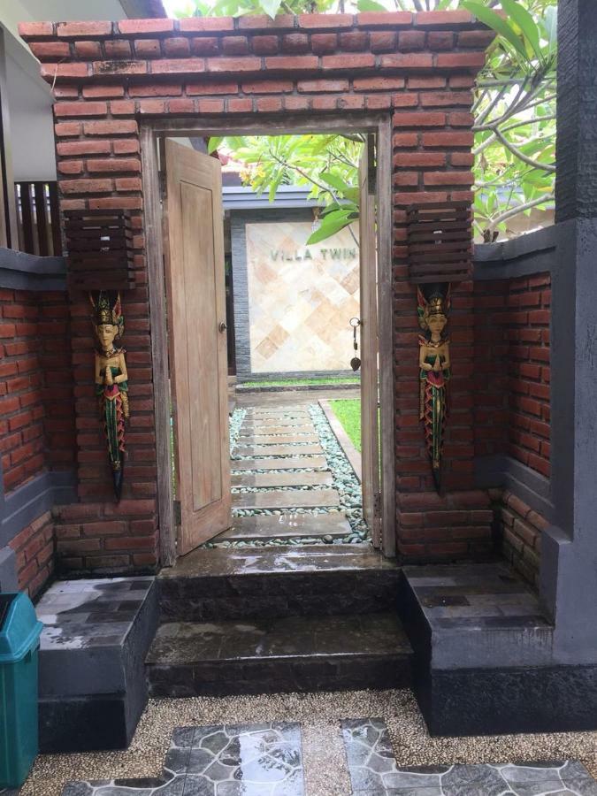 Villa Twin Lovina 외부 사진